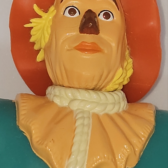 Wizard of Oz Mr Scarecrow 8" vinyl Action Figure - Picture 4 of 12